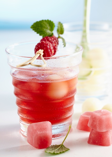 non, alcoholic, punch, with, raspberries, and - 29887567